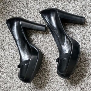 Rocket Dog platform pumps